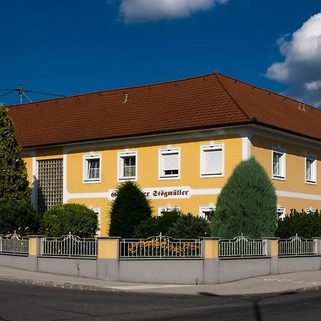 Gaestehaus Stoegmueller Asten Eksteriør billede